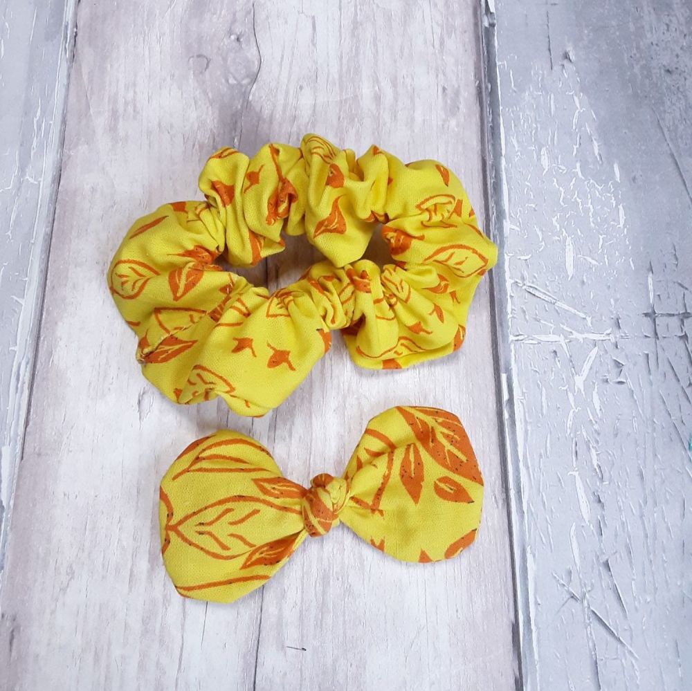 Yellow scrunchie and hair bow set