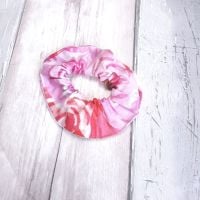 Pink 'Summer Bliss' scrunchie