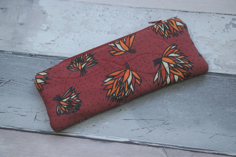 Red Rust Chive rectangle padded pouch