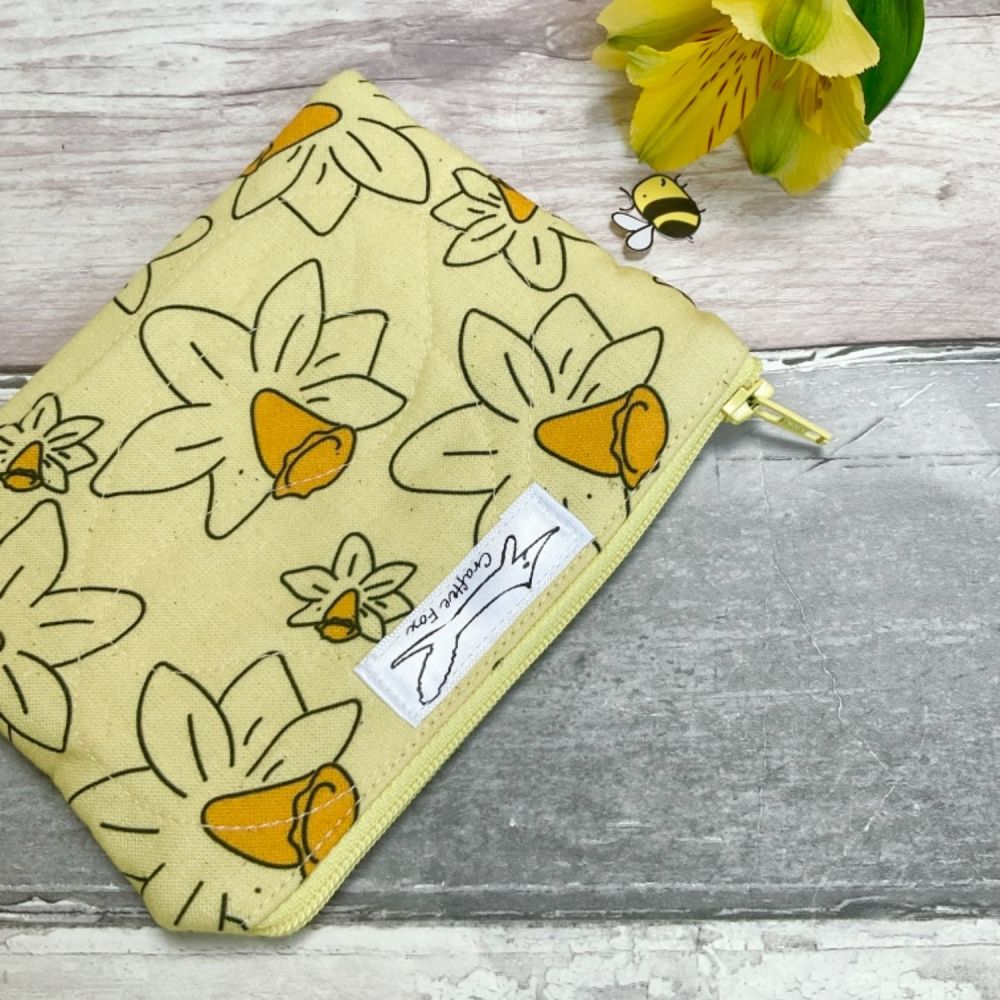 Daffodil purse