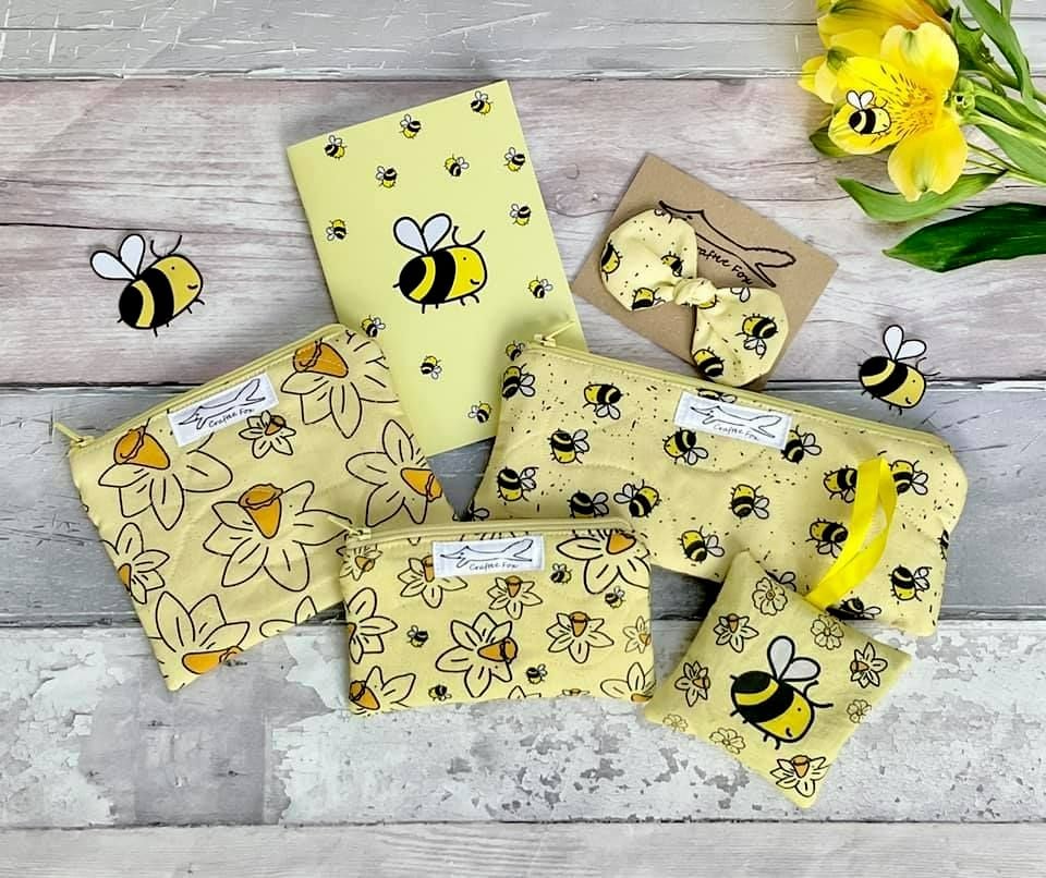 Zip pouch, purse, lavender bag and statinoeery in yellow with bees on
