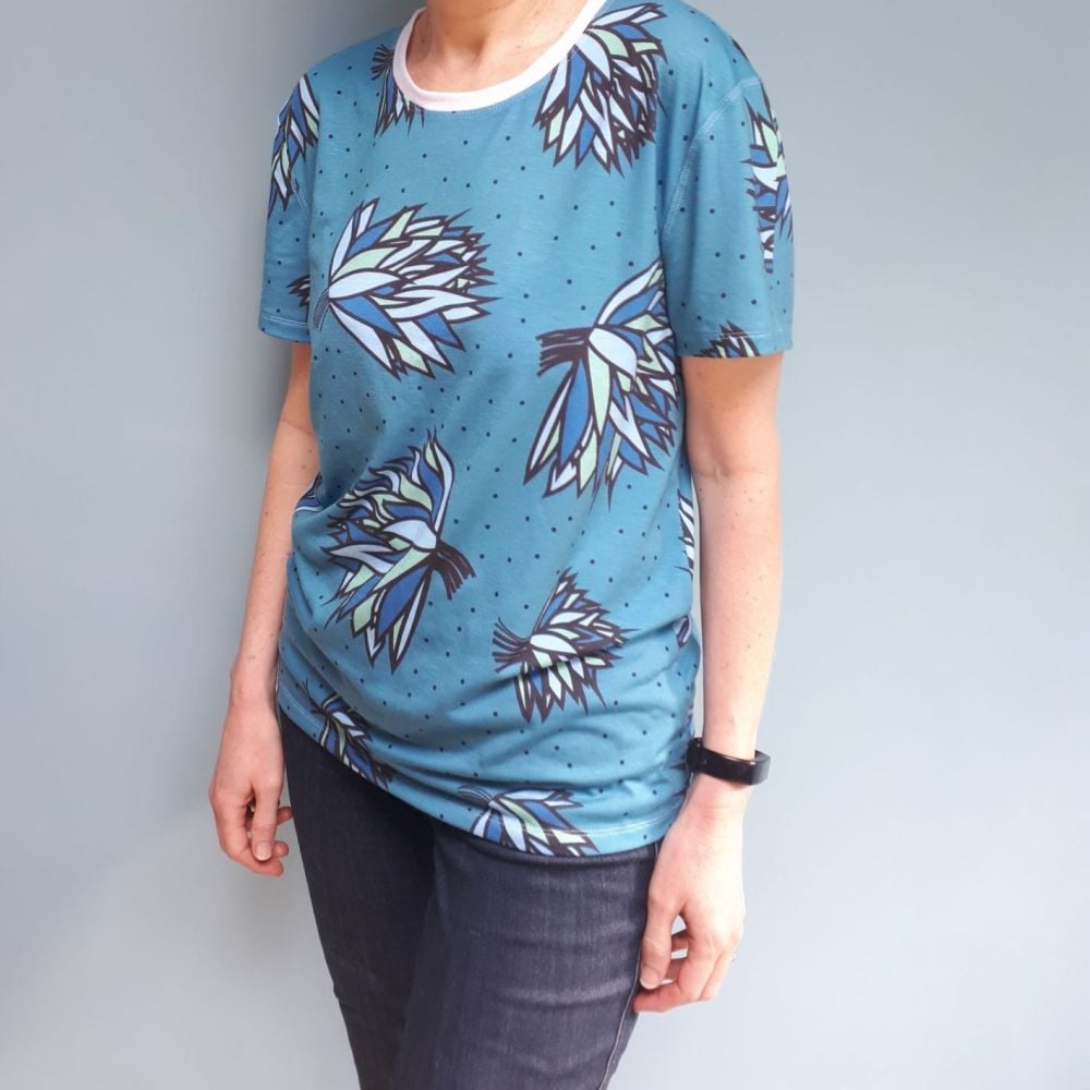Women's Floral Blue Chive t-shirt