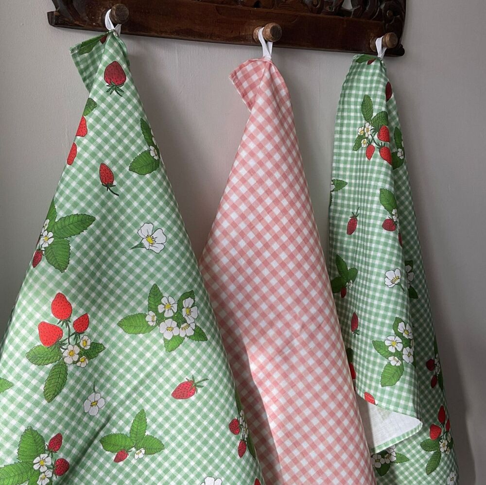 Strawberry tea towel