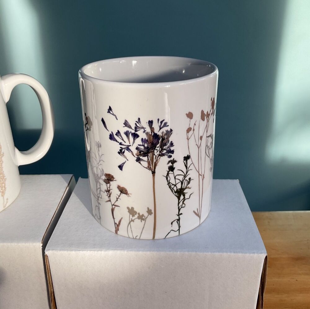 Agapanthus mug