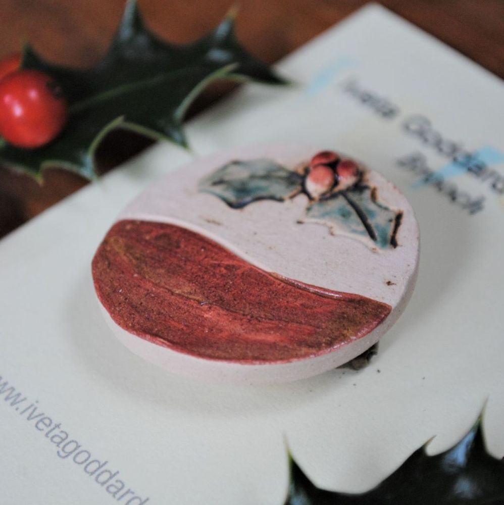 Christmas brooch  "Christmas pudding" . . .  . . SALE . . . SALE . . . from £12.90 . . .  