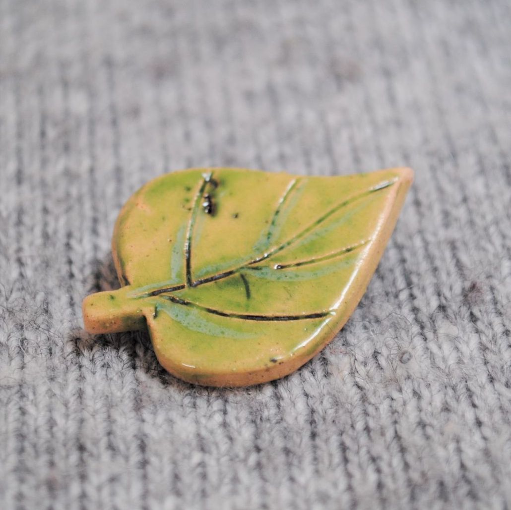 Ceramic Brooch - Green Leaf