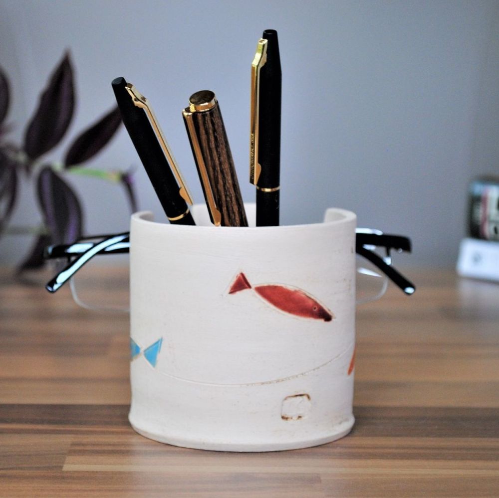 Glasses & Pencils holder - Fish
