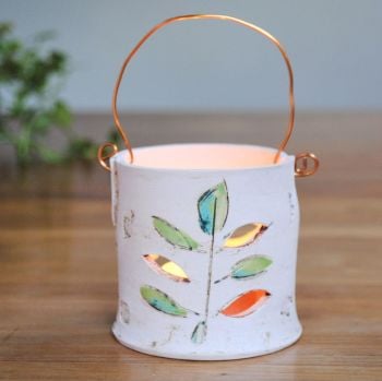 . . . NEW PRICE . . . . . . .was £26 . . . Tealight with copper wire - Leaves