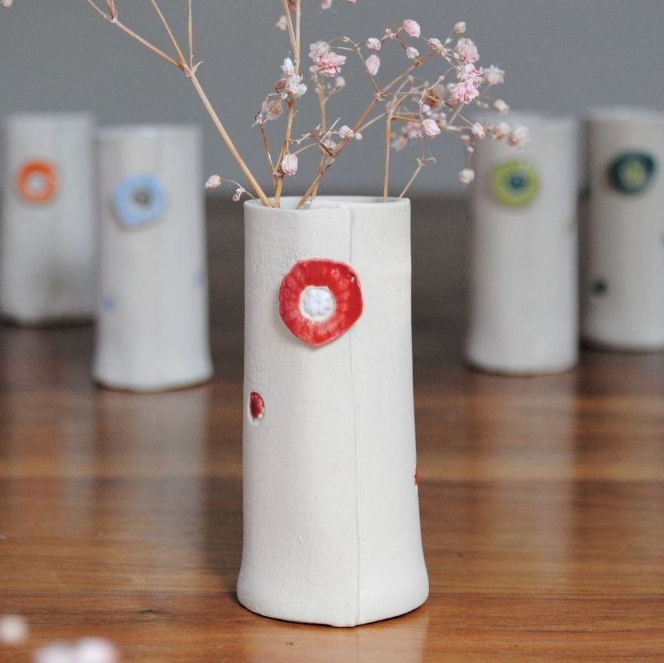 Stem vase - Mini white & red . . . . . . was £19 . . . . . now £15 . . . . . . . .