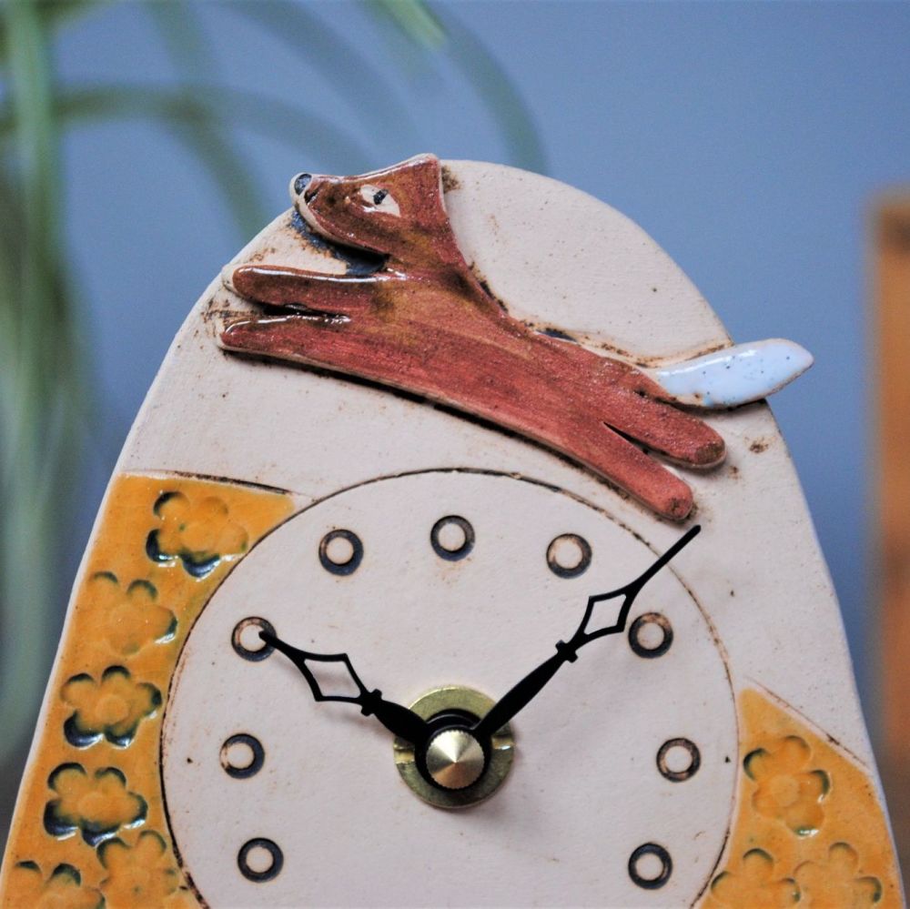 Ceramic mantel clock  small rounded "Fox"