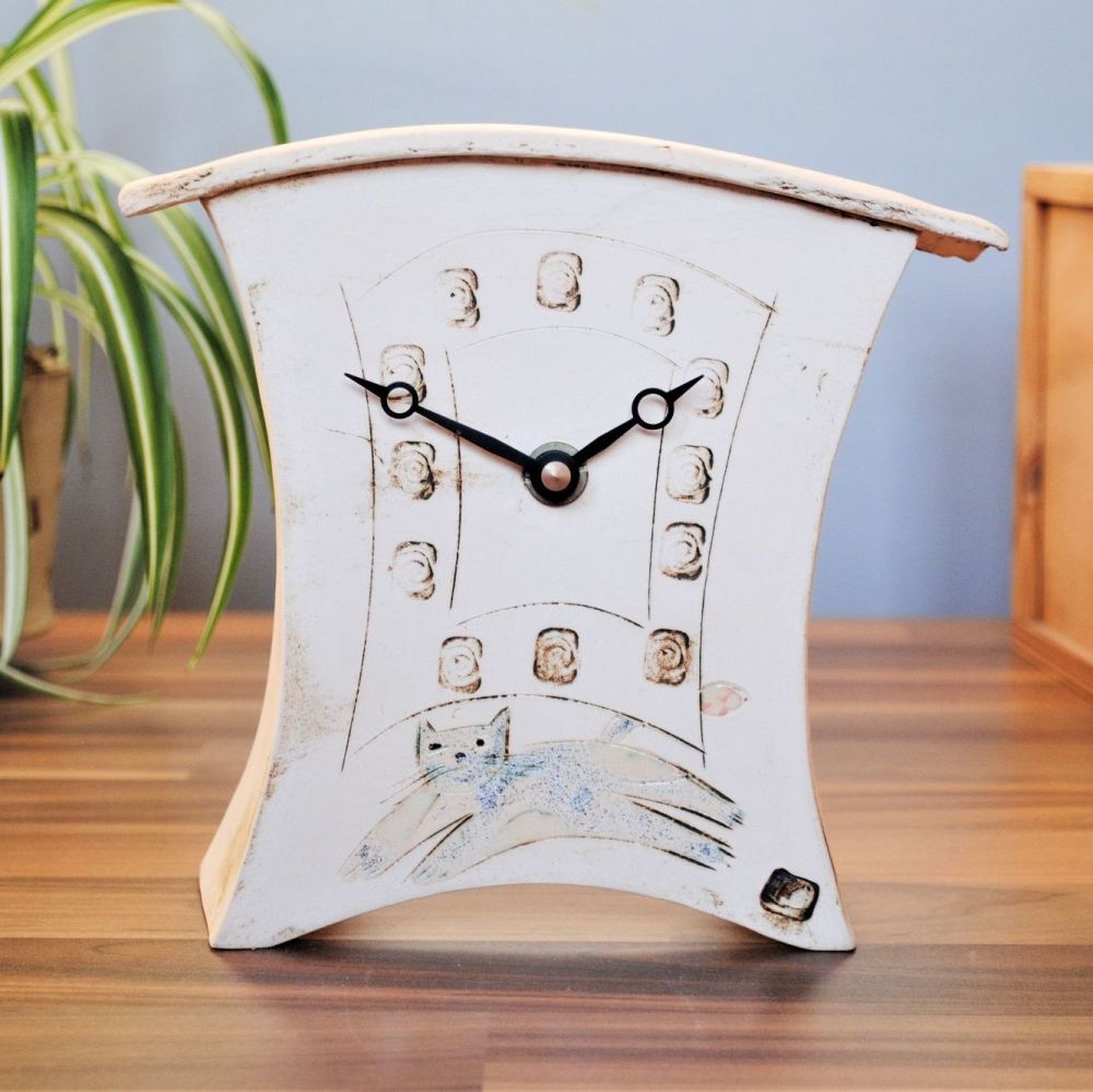 Ceramic mantel clock - Small "Cat"