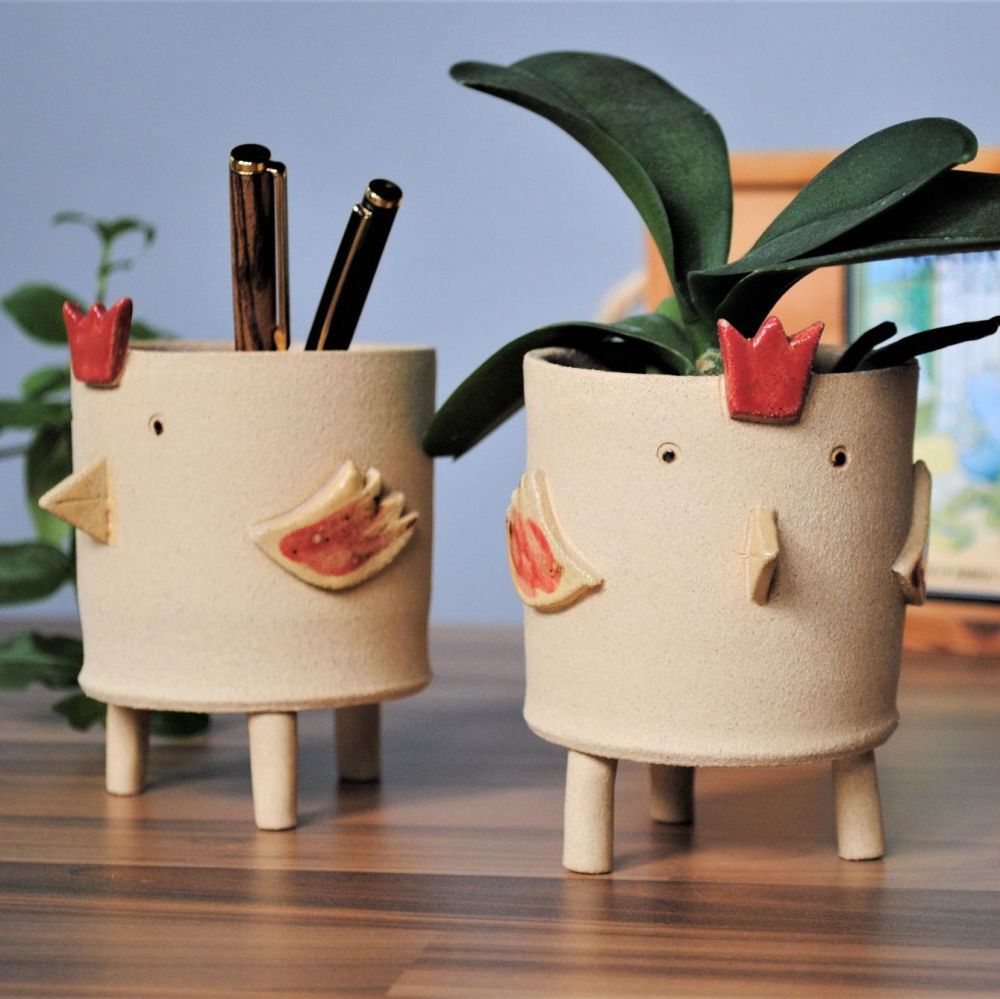 Ceramic tripod planter - Chicken / Cockerel . . . . NEW Price