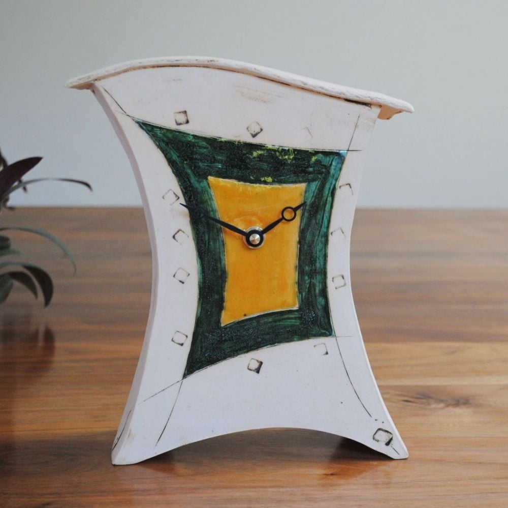 Ceramic mantel clock - Medium "Contemporary"