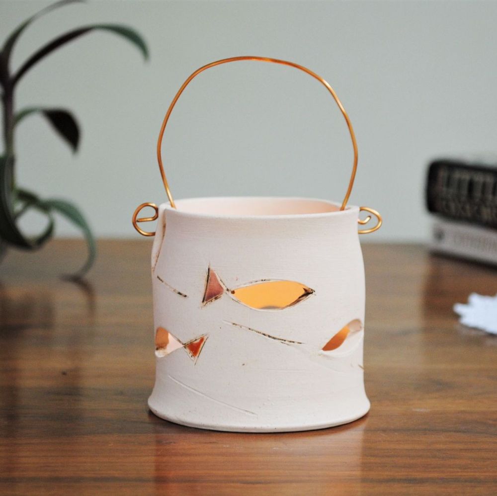. . . . . NEW PRICE . . . . . . . was £26  .  . . . Tea light with copper wire - Fish 