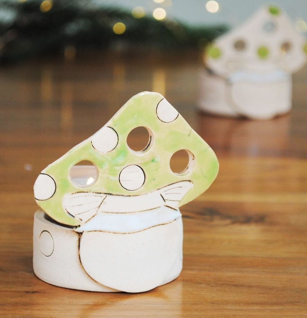 Christmas tea light holder - Mushroom green