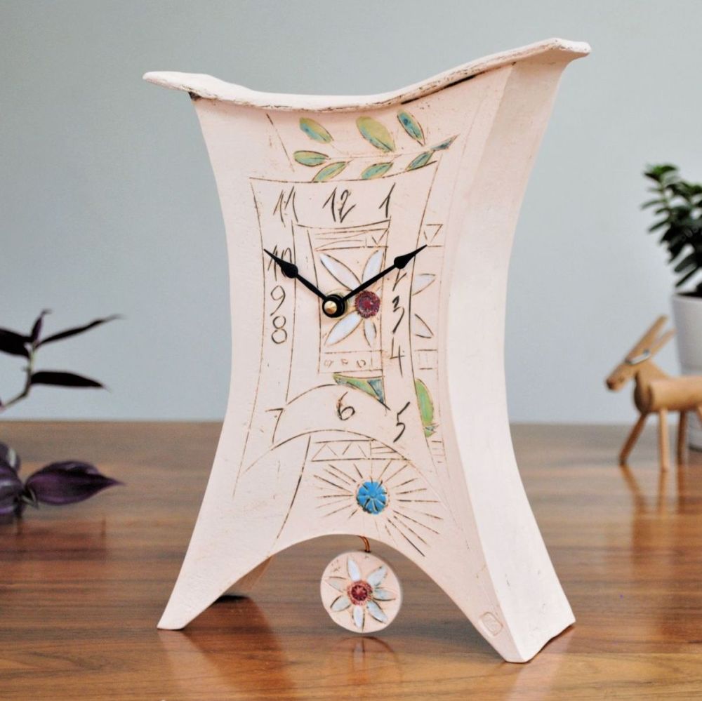 Ceramic mantel clock - Large with Pendulum "Flower & Leaves"