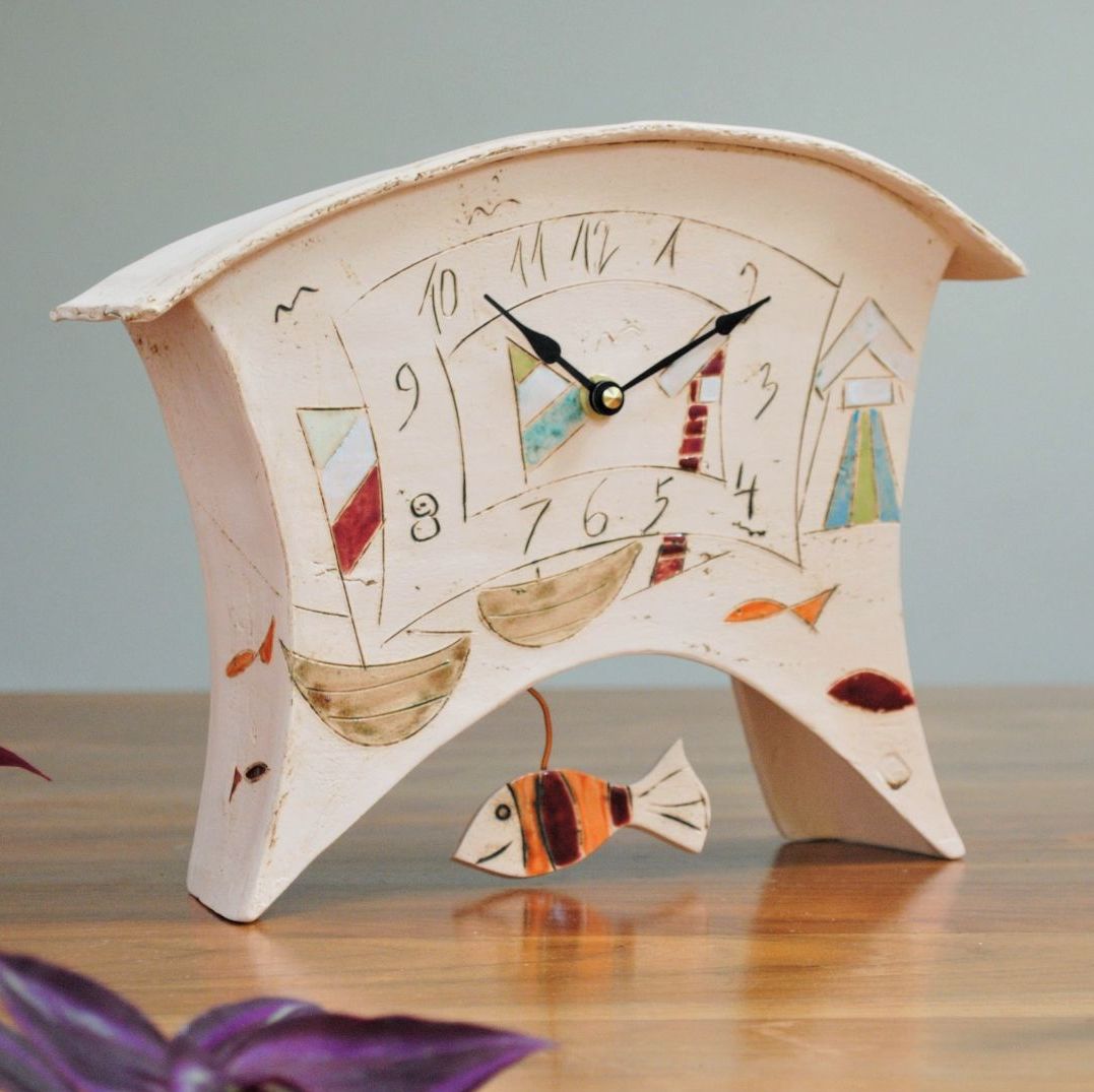 Ceramic mantel clock - Large with pendulum "Boats, huts, fish"