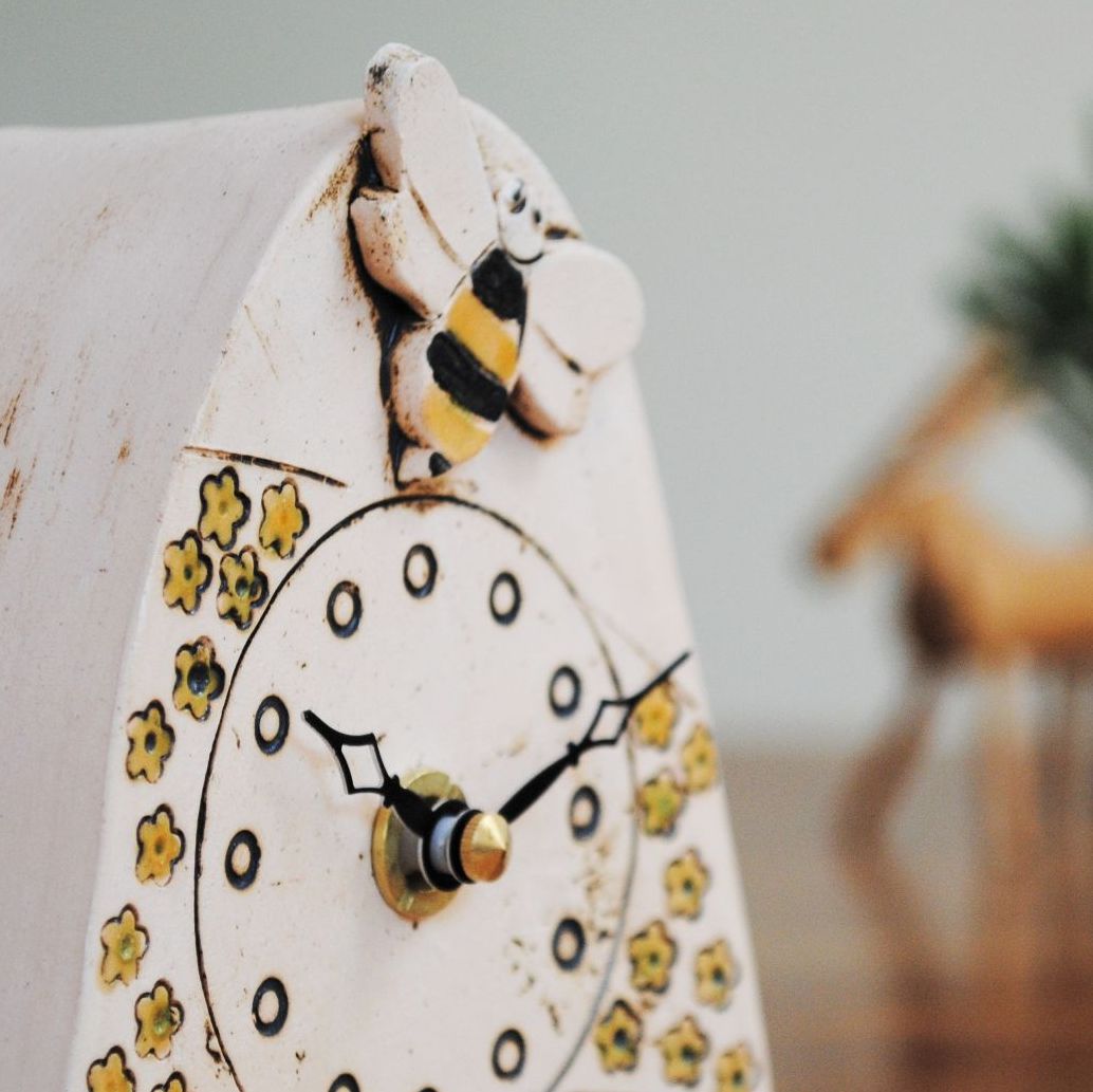 Ceramic mantel clock  small rounded "Bee with yellow meadow"