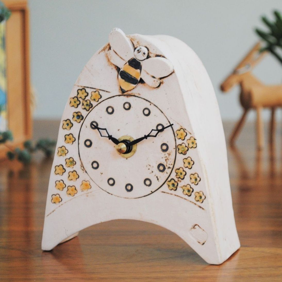 Ceramic mantel clock  small rounded "Bee with yellow meadow"
