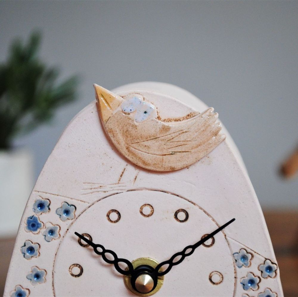 Ceramic mantel clock  small rounded "Brown bird"