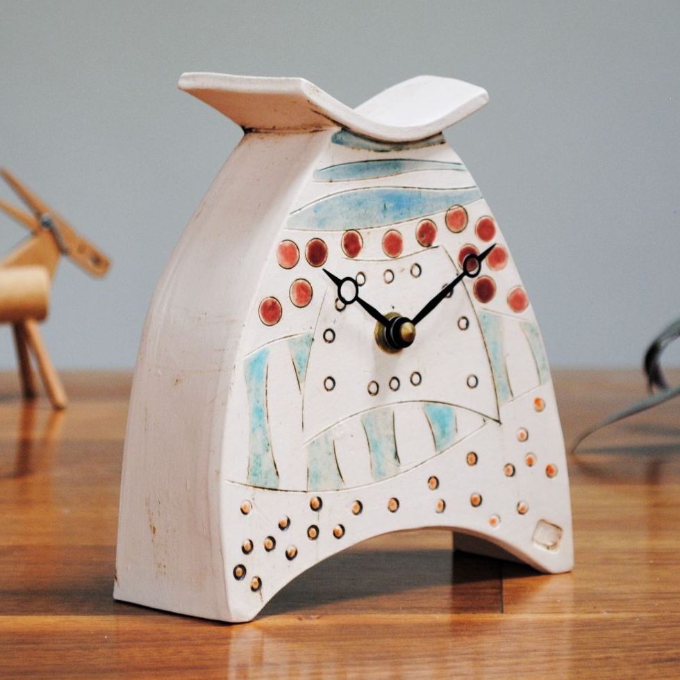 Ceramic clock mantel - Small "Lines and dots"