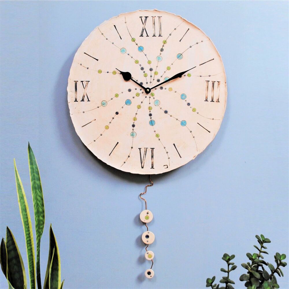 Large round wall clock - Pendulum "Circules"