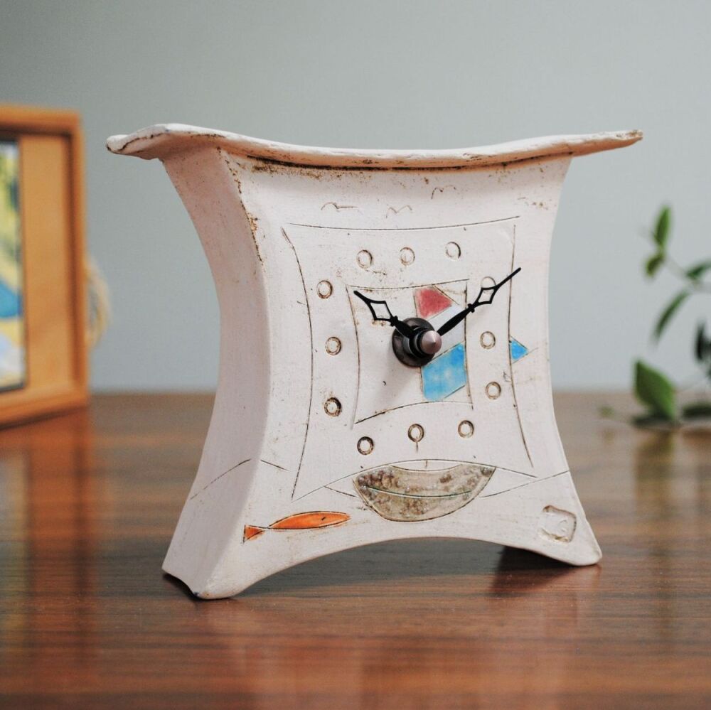 Ceramic mantel clock - Mini "Boat and fish"