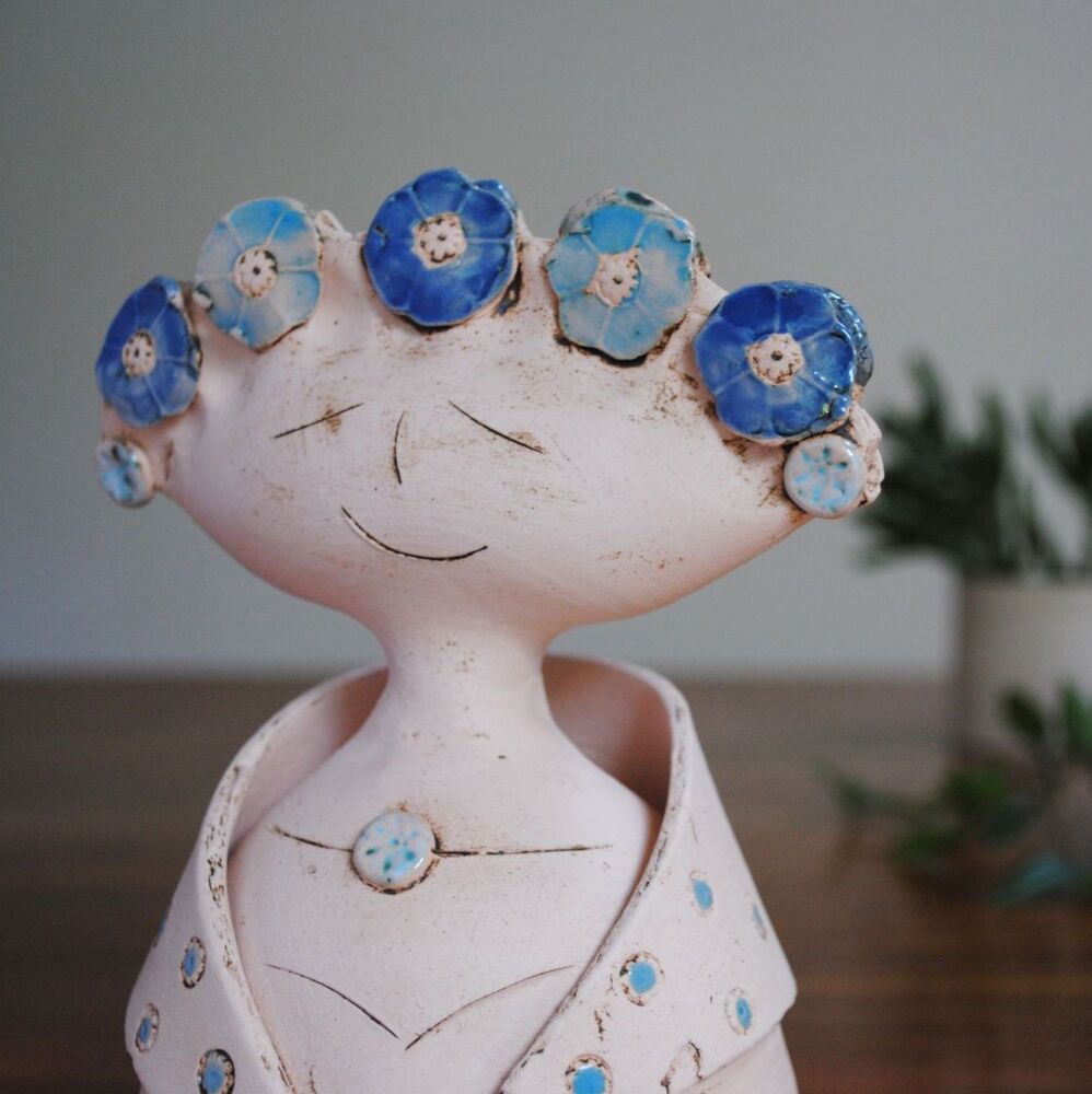 Lady and blue flowers - Small