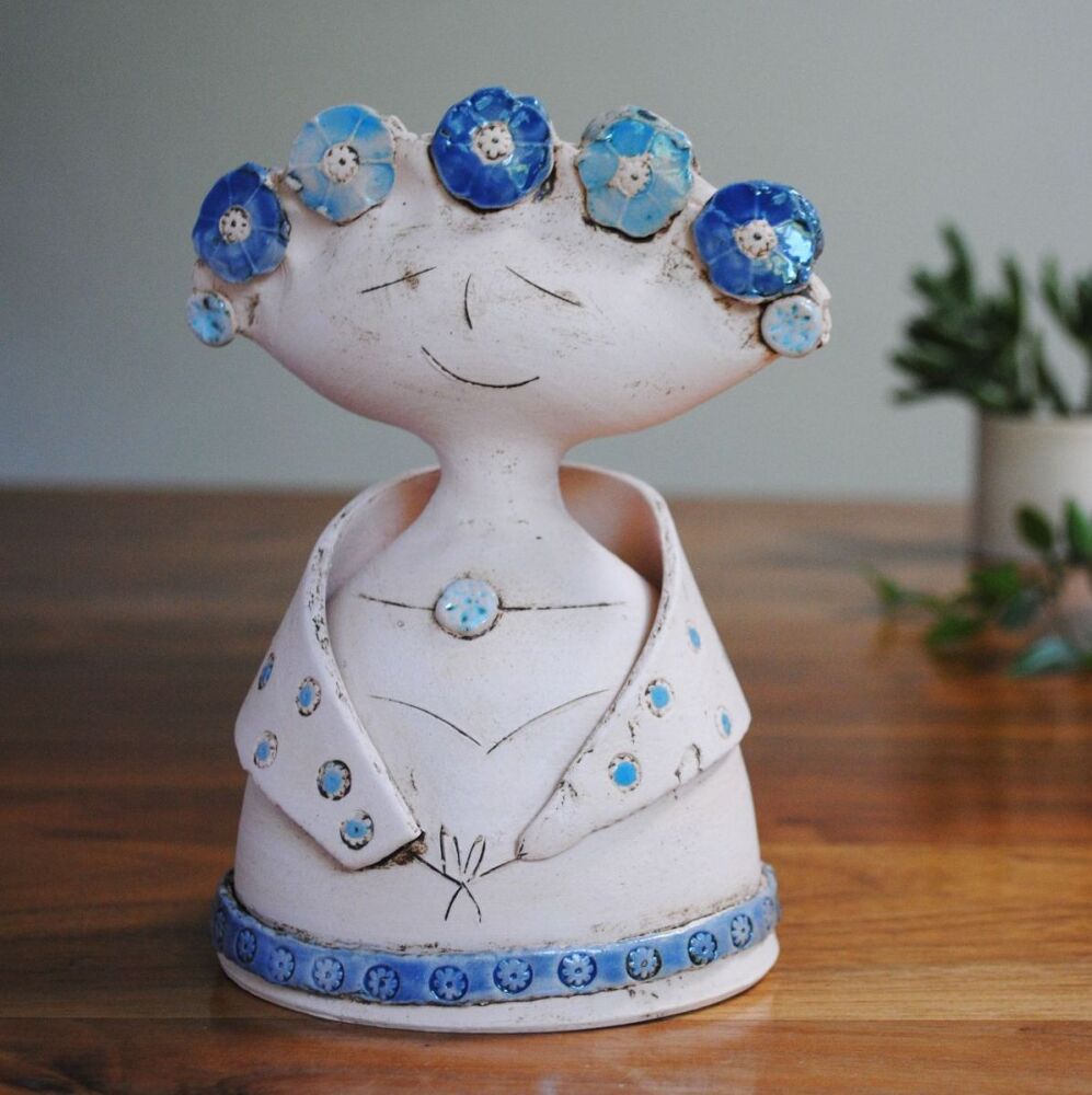 Lady and blue flowers - Small