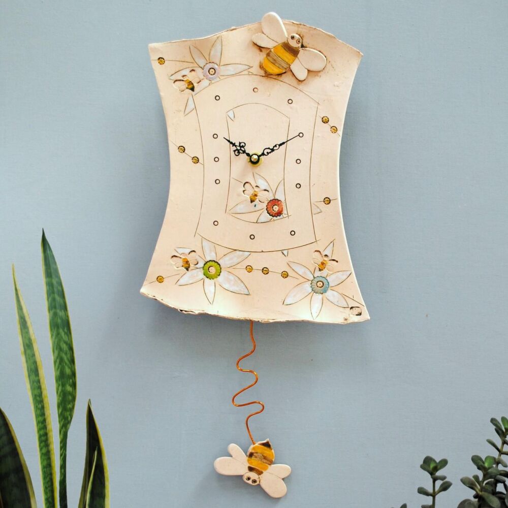 Ceramic pendulum wall clock "Bees & bumblebees and daisy"