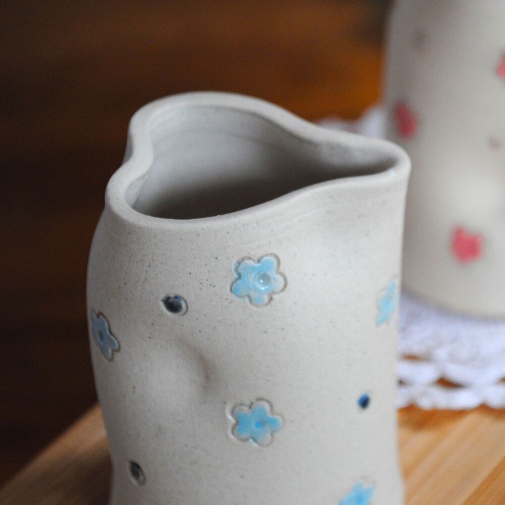 Heart shaped vase jug - blue details