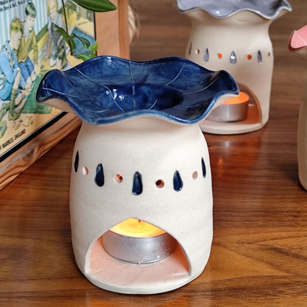 Wax melt / Oil burner - Navy blue . . . SALE. . . from £32