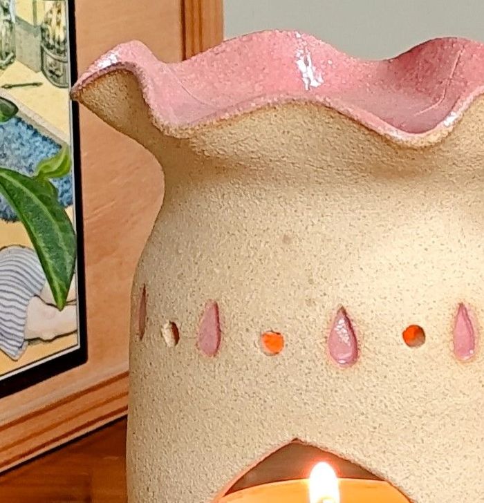 Wax melt / Oil burner - Pink . . . SALE. . . from £32