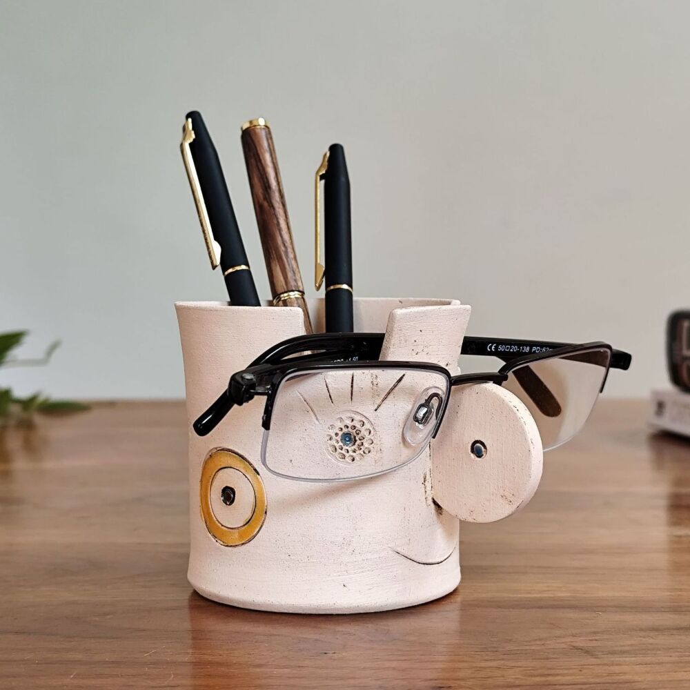 Glasses & Pencil holder