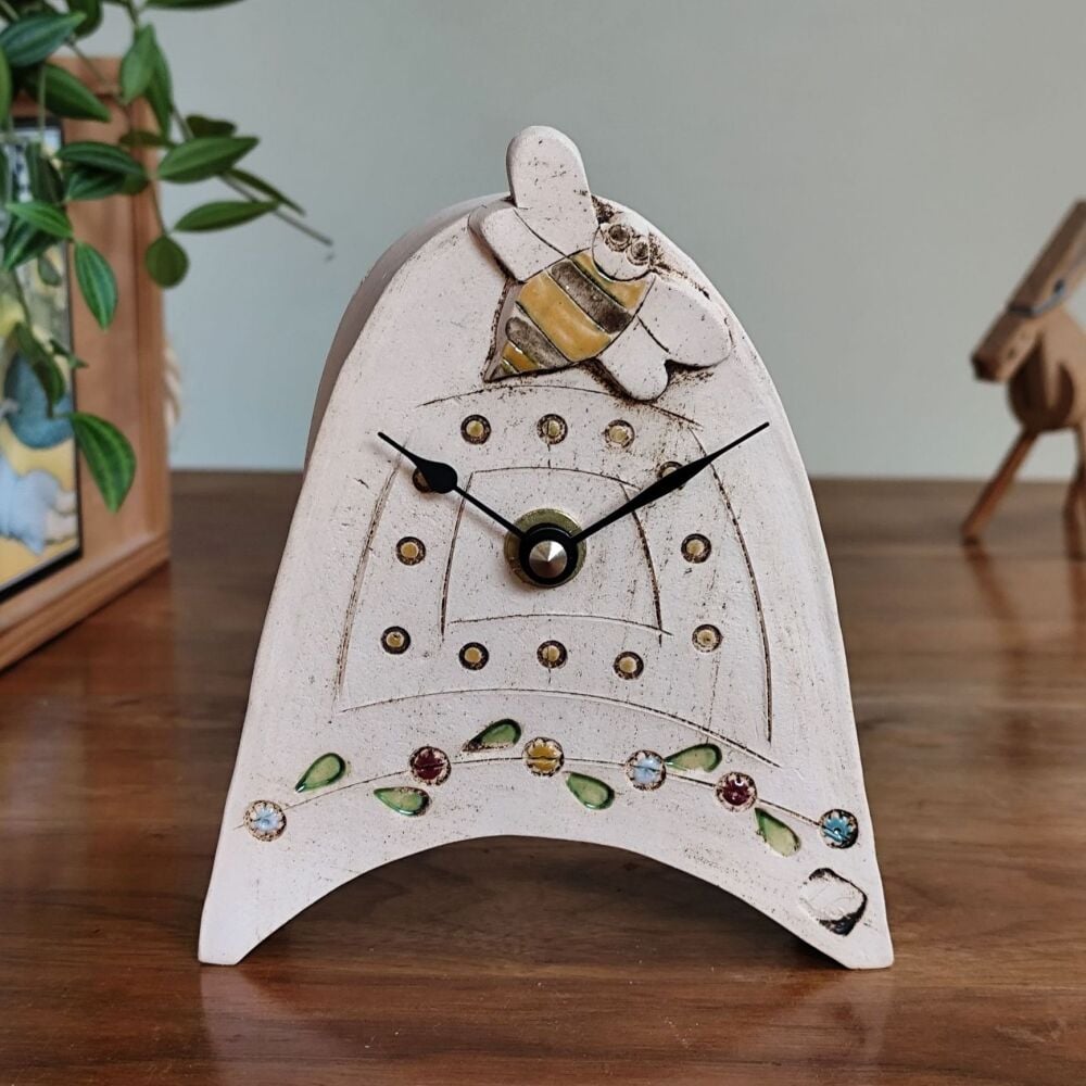 Ceramic mantel clock  small rounded "Bee, leaves, flowers"