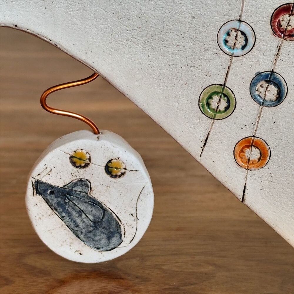 Ceramic clock with pendulum - Mantel "Hickory Dickory Dock "