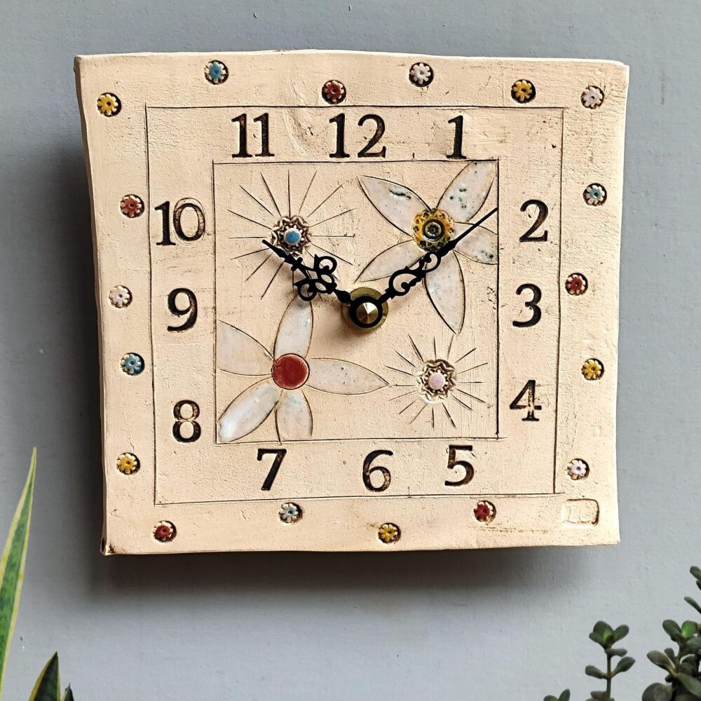 Ceramic wall clock square "Large numbers and flowers"
