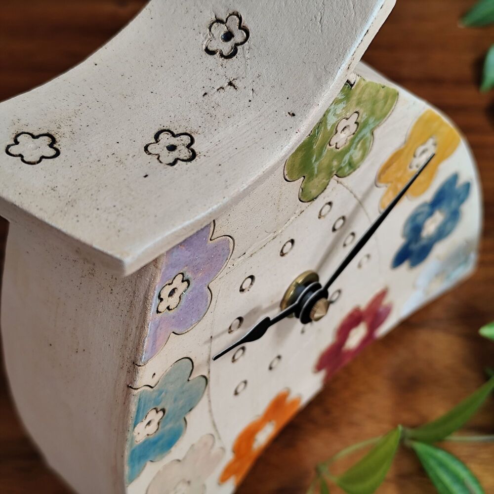 Ceramic clock mantel - Small "Vivid floral"