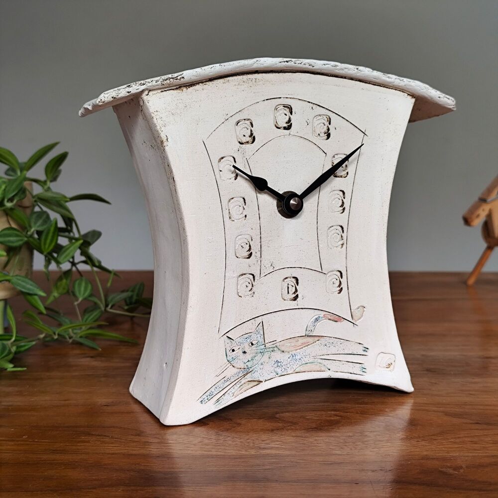 Ceramic mantel clock - Small "Cat"