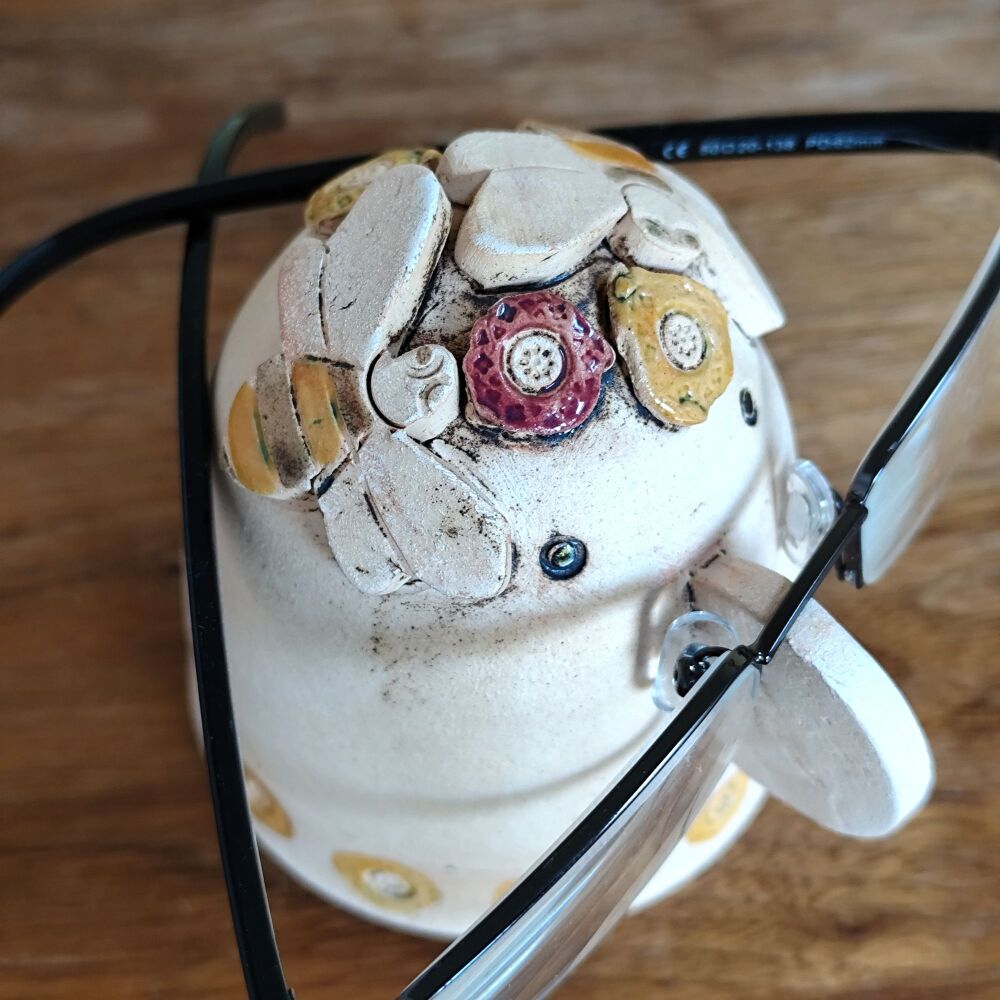 Glasses holder -Bumble bee and flowers