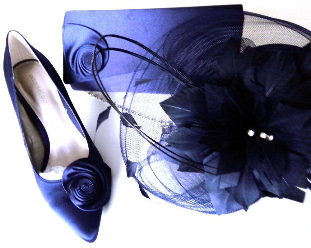 Jacques Vert occasion  midnight|navy blue satin shoes matching bag & fascin