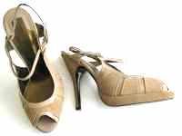 Amanda Wakeley designer shoes peep toe taupe 5"heel size 7