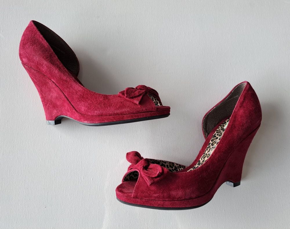 Dune Vintage Mulberry Suede Wedges size 4