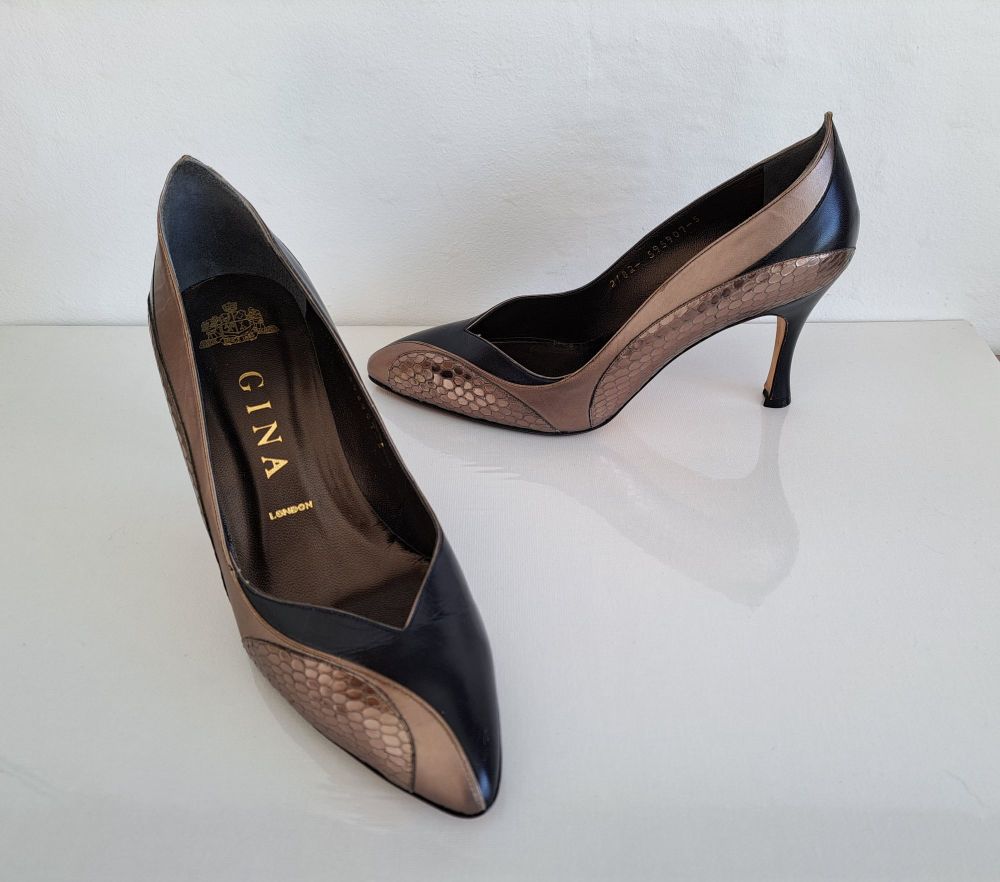 Gina London court shoes navy bronze size 4.5 new