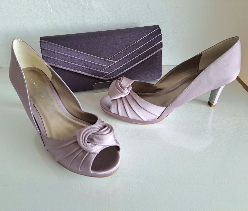 Jacques Vert occasion matching set shoes bag fascinator lilac/damson size 8