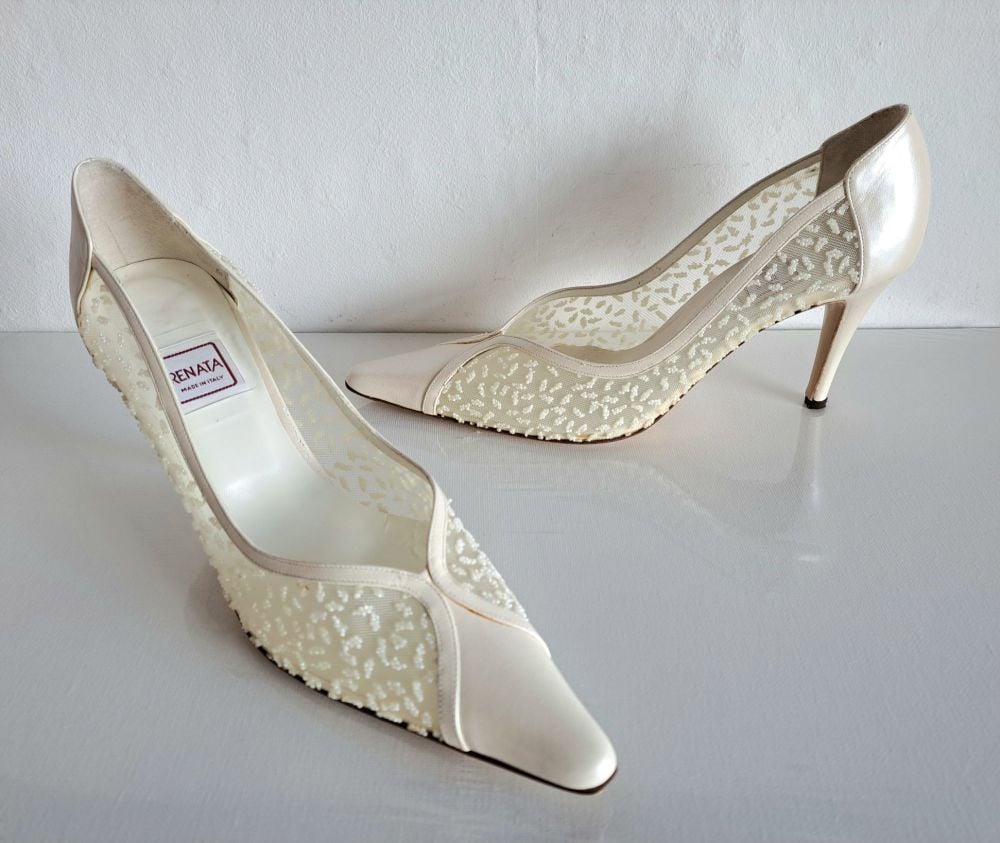 Renata Cream Pearl Shoes size 5