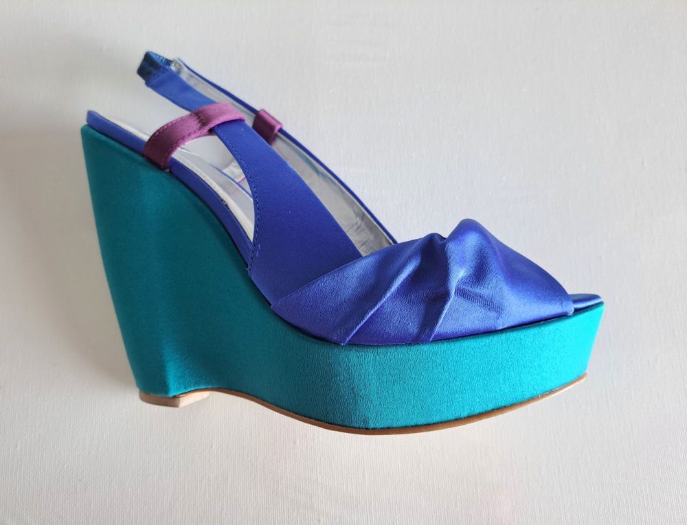 Bertie blue green satin platform designer wedge sandals size 6.5