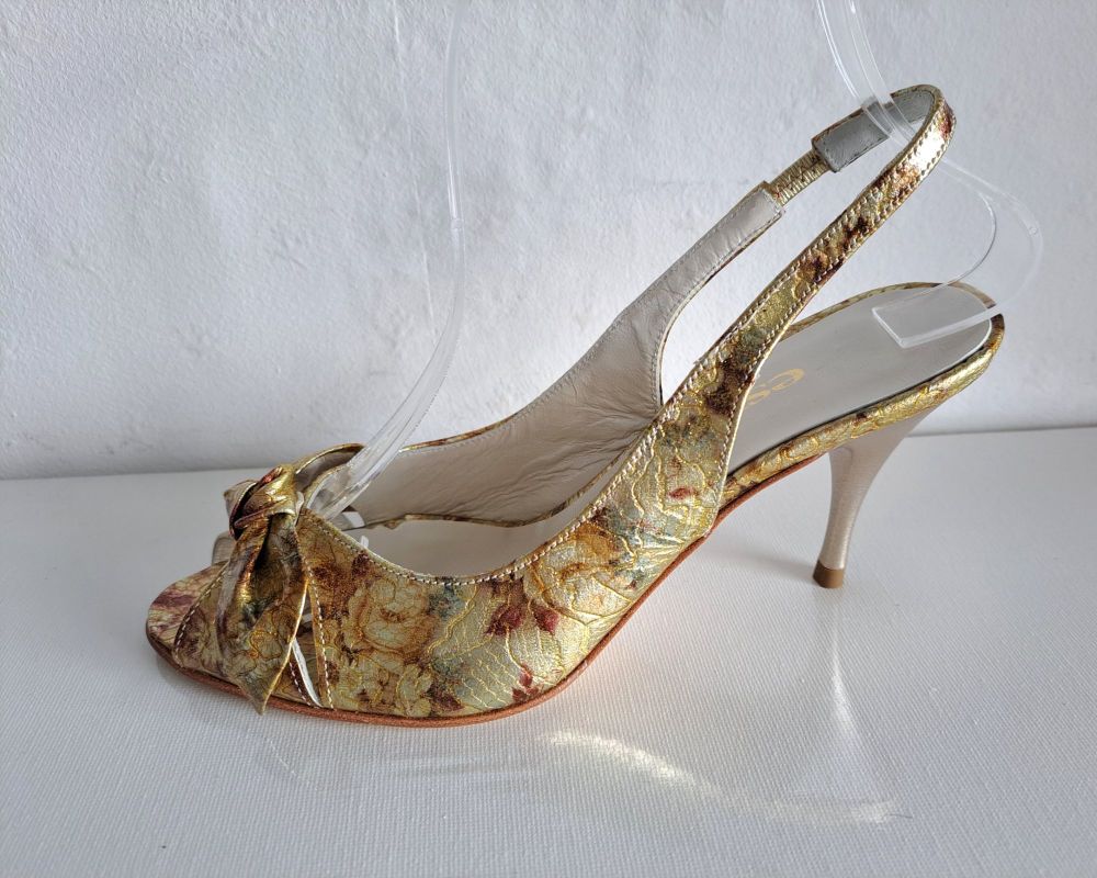 Esino Italian designer slingback peep toe floral gold rose size 3.5