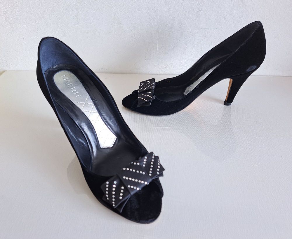 Magrit designer shoes matching bag black velvet peeptoe crystals size 3
