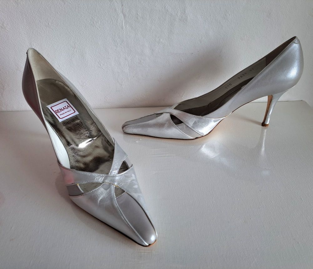 Renata designer shoes  silver greys size 4 used